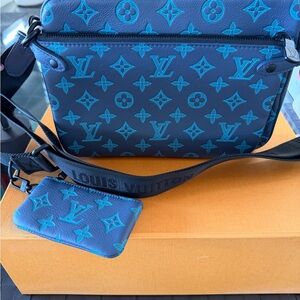 Louis Vuitton Navy and Turquoise Monogram Messenger Bag NEW